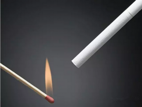 给别人递烟、点烟的技巧与规矩