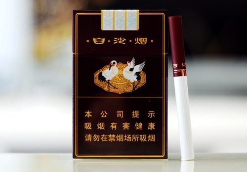 白沙(硬精品三代)：匠心铸造精品香烟