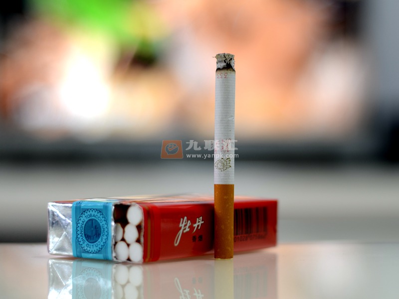 牡丹软红香烟图片