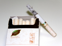 黄金叶(小天叶)香烟品吸